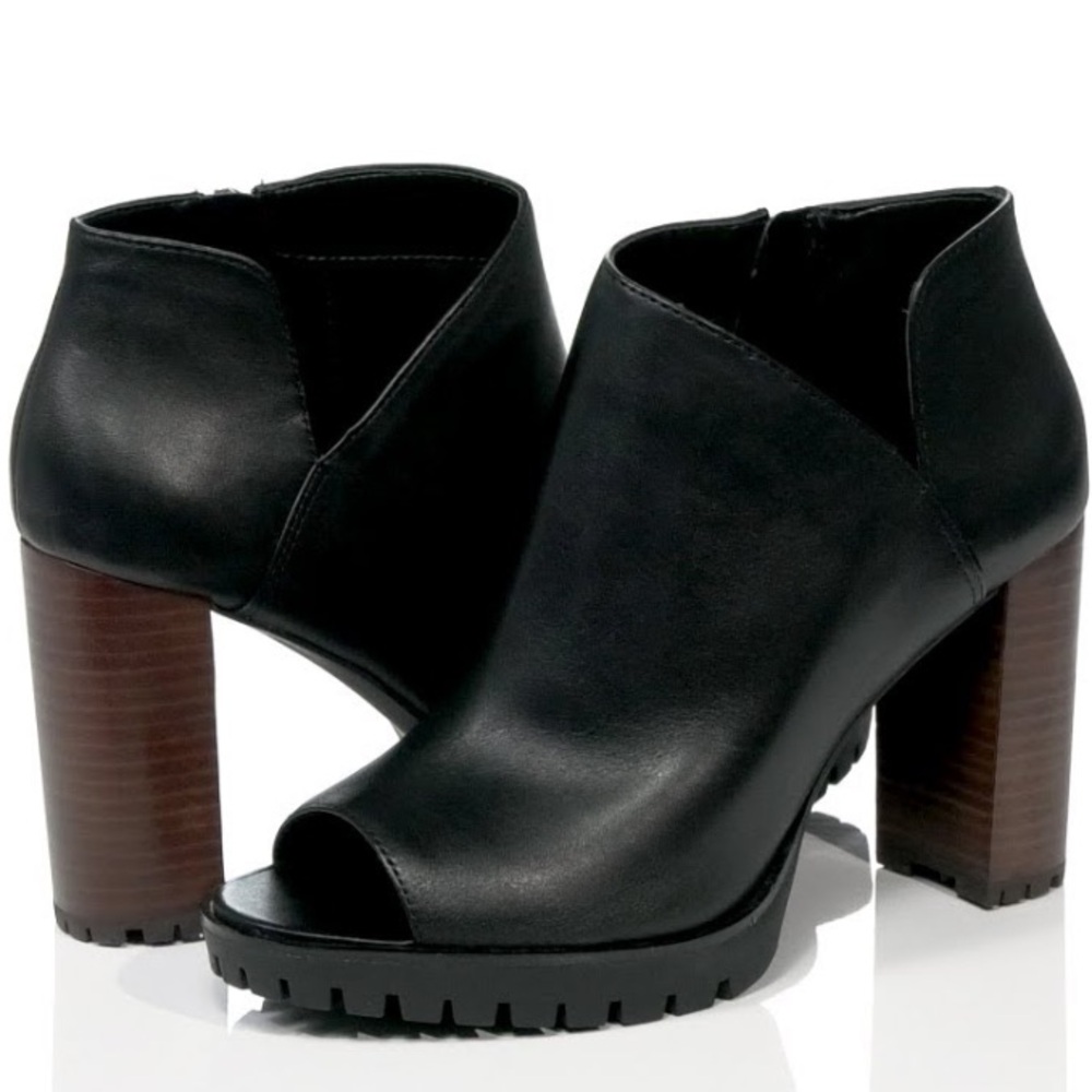 Vince Camuto Black Leather Peep-Toe Heeled Ankle Boots